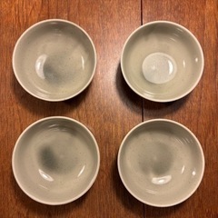 そこそこ綺麗な小鉢8個売りますの画像
