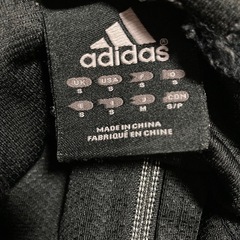 adidasジャージの画像