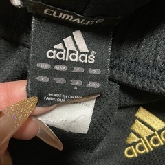 adidasジャージの画像