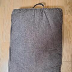 クッションの画像