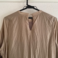 AUNMARIE'S ベージュ 長袖 ロングワンピースの画像
