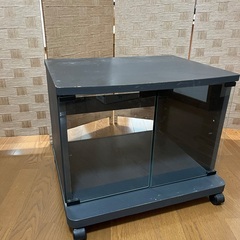 キャスター付きテレビ台