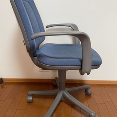  【中古品】　オカムラ　チェアーの画像