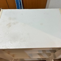 食器棚の画像