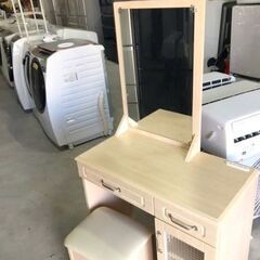 ドレッサー　椅子セットの画像