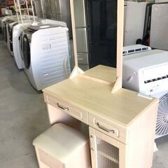 ドレッサー　椅子セットの画像