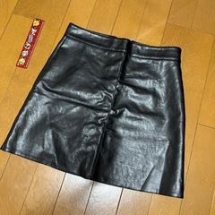 皮 黒 スカート