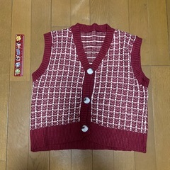 赤 ベスト ニット