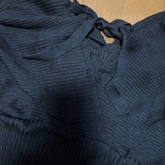 黒 ニットの画像