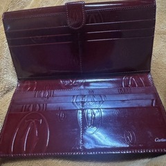 カルティエ　三つ折り長財布
の画像