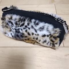 ヒョウ柄バッグ