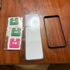 iphone 16e ガラスフィルムの画像