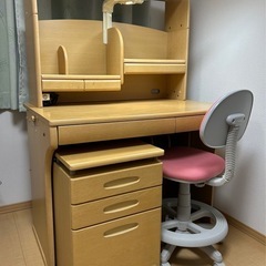 【無料】学習机ゆずりますの画像