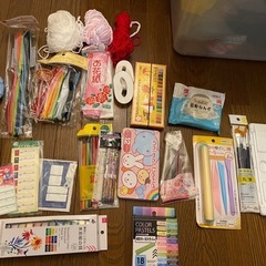 取引き中です　絵の具　クレパス　名前シール　鉛筆　色鉛筆　パレッ...