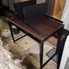 【¥500お渡しします】机の画像