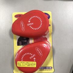 【松本市引き取り限定】灯油ポリタンク＆カートリッジタンクオープナー（２個）の画像