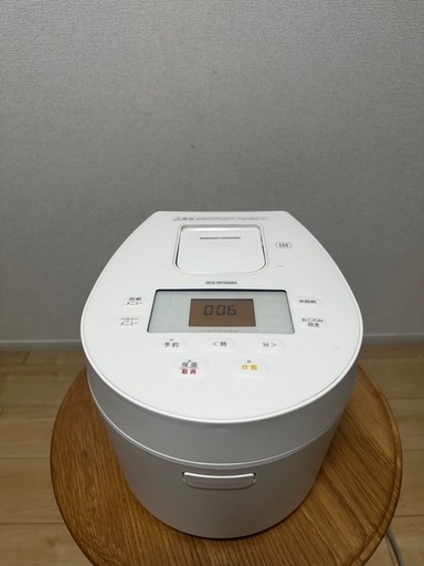 アイリスオーヤマ IH炊飯器 RC-IL30-W 3合