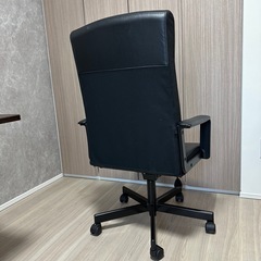 3/2に取りに来てくれる方！IKEA 回転チェア　ワークチェアの画像