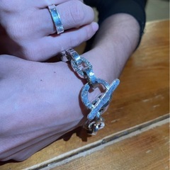 彫金師の方を探しています。ご相談があります。