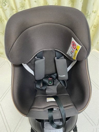 Combi クルムーヴスマート ISOFIX  チャイルドシート