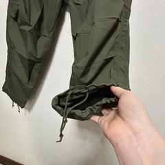 カーゴパンツ定価4000の画像
