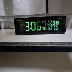 セイコー電波置時計