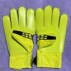 ※お話中※期間限定値下げ【未使用品】uhlsportゴールキーパーグローブの画像