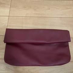 新品未使用品 earth music &ecology クラッチバッグ