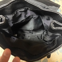 マチを調節できるミニリュックの画像