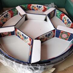 新品未開封高級お皿お正月集まりなのでいかがですか？の画像