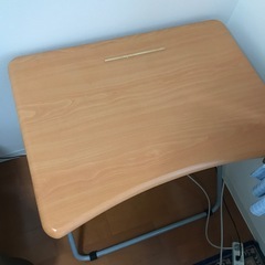 【値下げ】折りたたみ式デスクの画像