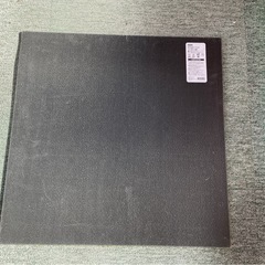 美品　タイルカーペット　4枚の画像