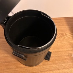ゴミ箱の画像
