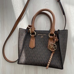 セール☆Michael Kors Krisスモールロゴ柄2way...