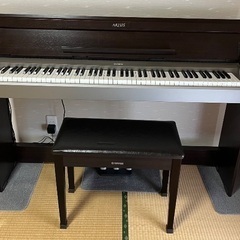 お話し中です。電子ピアノYAMAHA ARIUS 椅子セット
