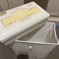 【中古美品】シュレッダー/白の画像
