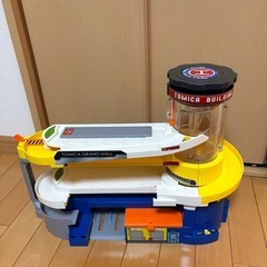 Ｗダブルアクショントミカビル　トミカタウン　TAKARA TOMYの画像