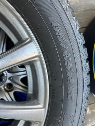 ダイハツタフト　スタッドレスタイヤ　165/65R15 4本セット