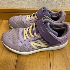 ニューバランス19.5の画像