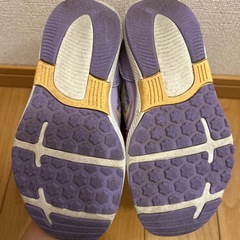 ニューバランス19.5の画像