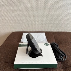 【値下げしました】iPhone　ワイヤレス高速充電器　の画像