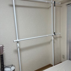 突っ張り棒　アイリスオーヤマ　白