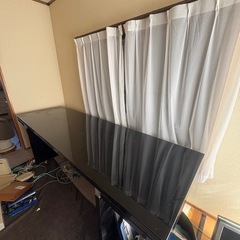 大きいテーブルの画像