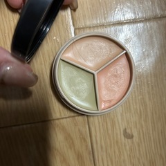 THE SAEM ザセム カバーパーフェクション トリプルファンデーショバーム トリプルポッドコンシーラーの画像
