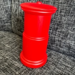 貯金箱の画像