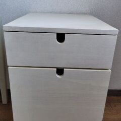 机・椅子・チェスト 3点セット お譲りしますの画像