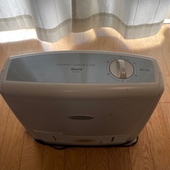 セラミックファンヒーターの画像