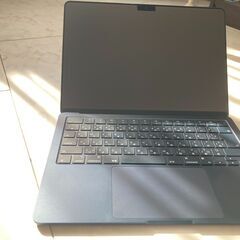 MacBook Air M2 13.6インチ Midnight　充電回数39回　2024年2月 購入の画像