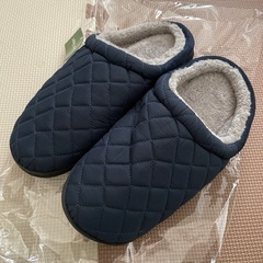 【新品未使用】ルームシューズ スリッパ ふわふわ 暖かい メンズ レディース 24〜24.5cm の画像