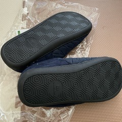 【新品未使用】ルームシューズ スリッパ ふわふわ 暖かい メンズ レディース 24〜24.5cm の画像